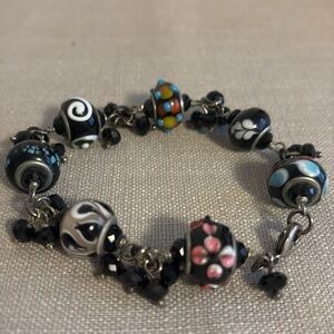 Artisan Glass Lampwork Beaded Bracelet Crystal Silver Tone Black Multi
